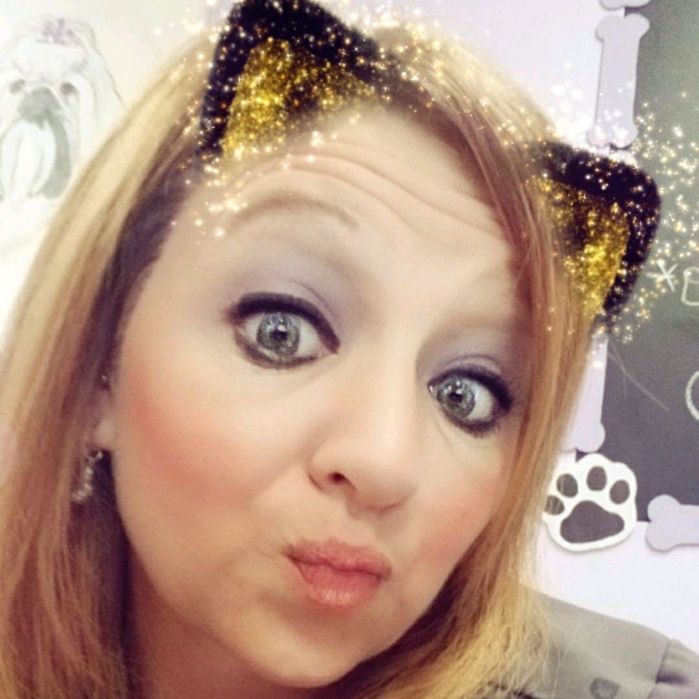 Meet your Posher, Angie